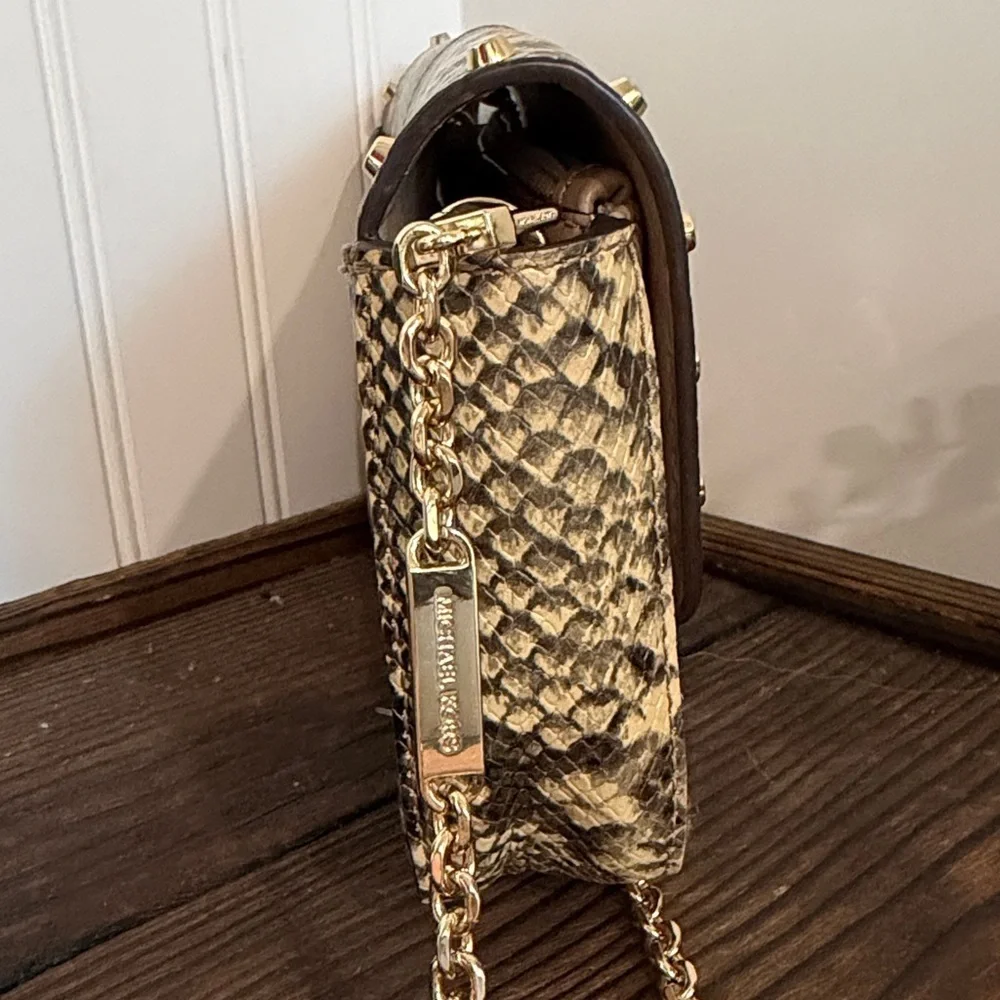 Michael Kors Izzy large clutch straw weave and python leather gold chain strap